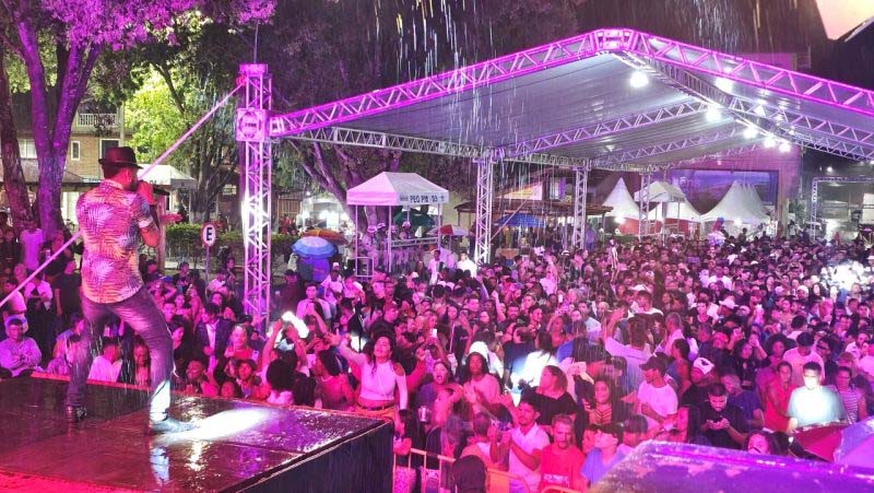 Mucuri comemora com festa e shows os seus 255 anos...