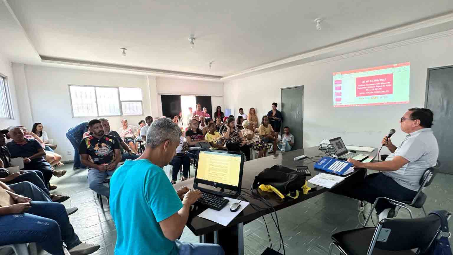 Mucuri realiza Consulta Pública da PNAB com ampla...