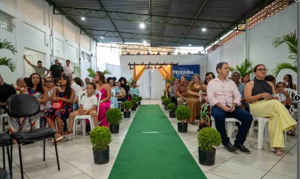 Emoção e cidadania marcam o Casamento Comunitár...